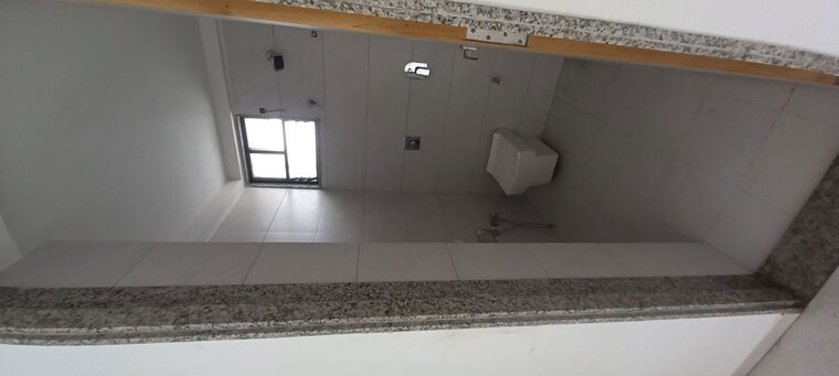 Bathroom, vastrapur 3 Bedroom 1680 Sq.Ft. Apartment In Vastrapur Ahmedabad 10615731