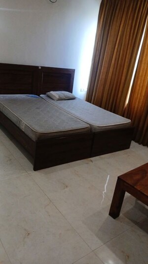 Bedroom in 2 BHK Apartment at RWA Apartments Sector 40, Sector 40 – for Rent