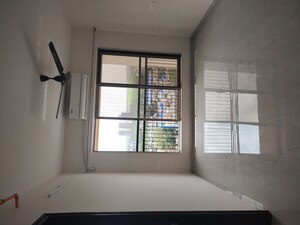 Room in 2.5 BHK Apartment at Bhoomi Prarambh, Borivali West – for Rent