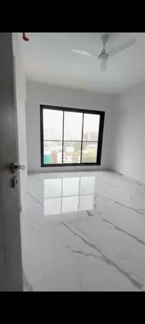 Room in 3 BHK Apartment at H Rishabraj Serenity Decks, Goregaon East – for Rent