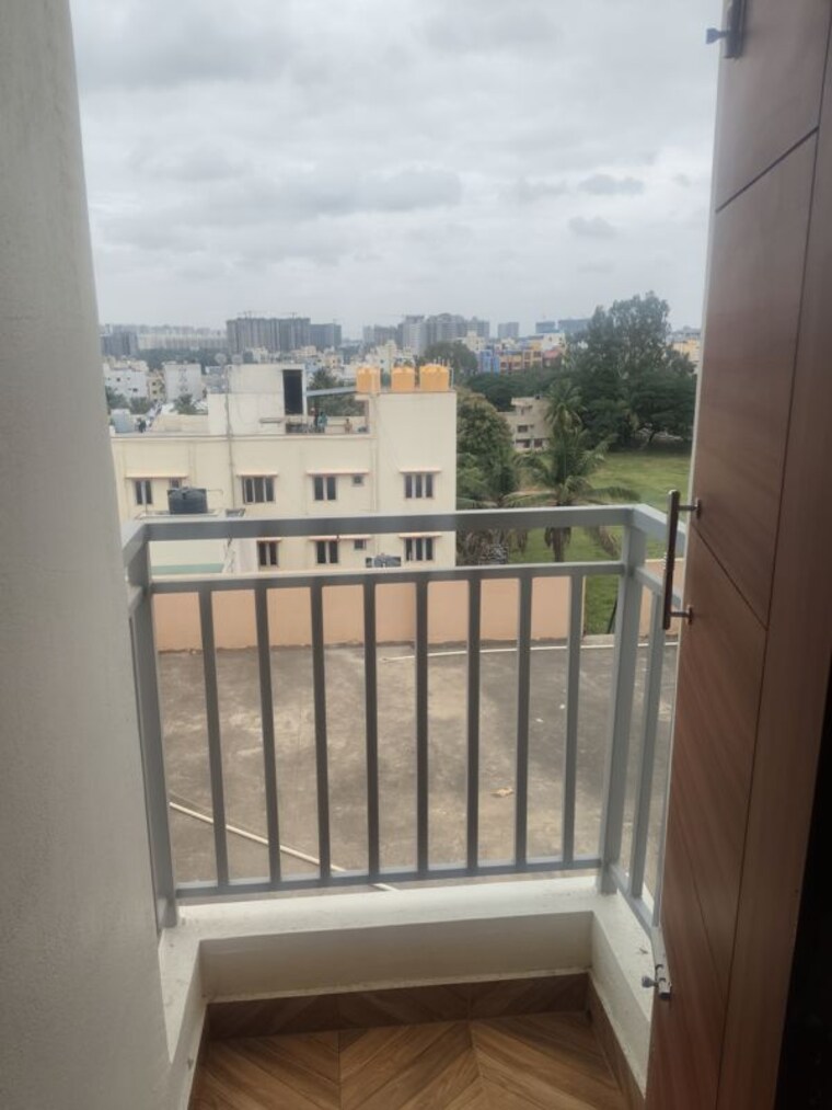 Balcony, krishna-residency-kadubeesanahalli 1 RK 300 Sq.Ft. Apartment In Kadubeesanahalli Bangalore 10616210