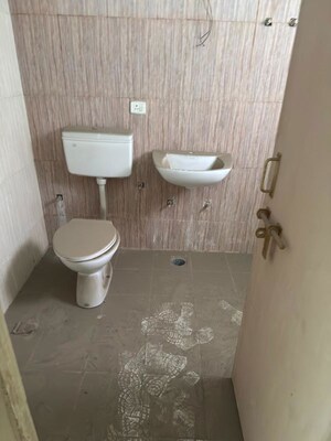 Bathroom in 5 BHK Apartment at UPAVP Ganga Yamuna And Hindon Enclave, Pratap Vihar – for Sale