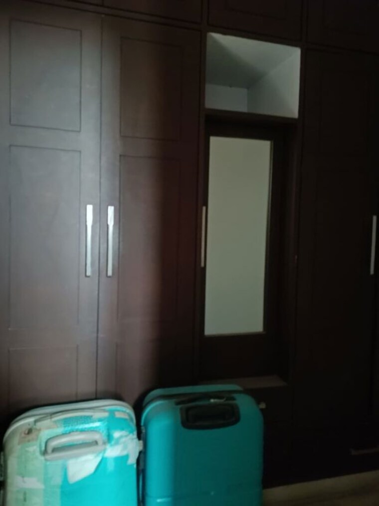 Bathroom, rwa-apartments-sector-47 3 Bedroom 450 Sq.Mt. Builder Floor In Sector 47 Noida 10616325