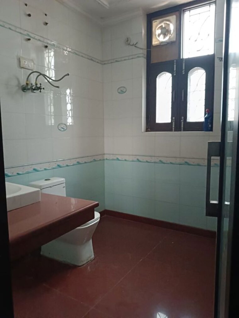 Kitchen, rwa-apartments-sector-47 3 Bedroom 450 Sq.Mt. Builder Floor In Sector 47 Noida 10616325