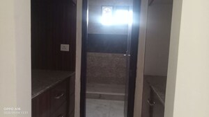  4 BHK Builder Floor at Janakpuri – for Rent