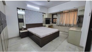 Bedroom in 3 BHK Apartment at Malabar Hill – for Rent