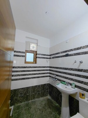 2 BHK Independent House – Exterior View View at RWA Apartments Sector 47, Sector 47 - for Rent