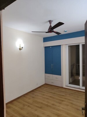 Room in 2 BHK Apartment at Sector 107 – for Rent