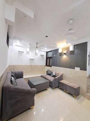 Team Area in 1 BHK Builder Floor at Malviya Nagar – for Rent
