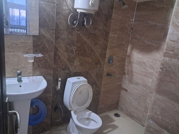 Bathroom, express-zenith 2.5 Bedroom 1190 Sq.Ft. Apartment In Sector 77 Noida 10616293