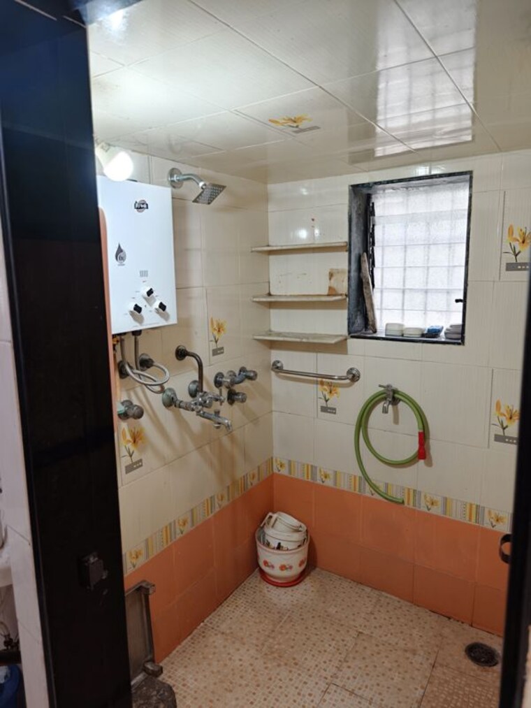 Bathroom, dombivli east 1 Bedroom 500 Sq.Ft. Apartment In Dombivli East Thane 10616387