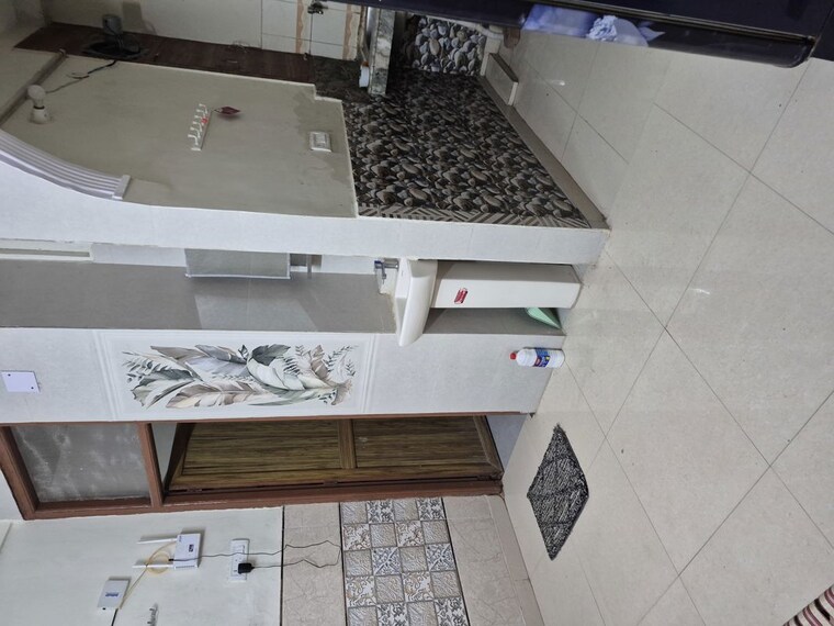 Kitchen, mayur vihar 1.5 Bedroom 380 Sq.Ft. Builder Floor In Mayur Vihar Delhi 10616356