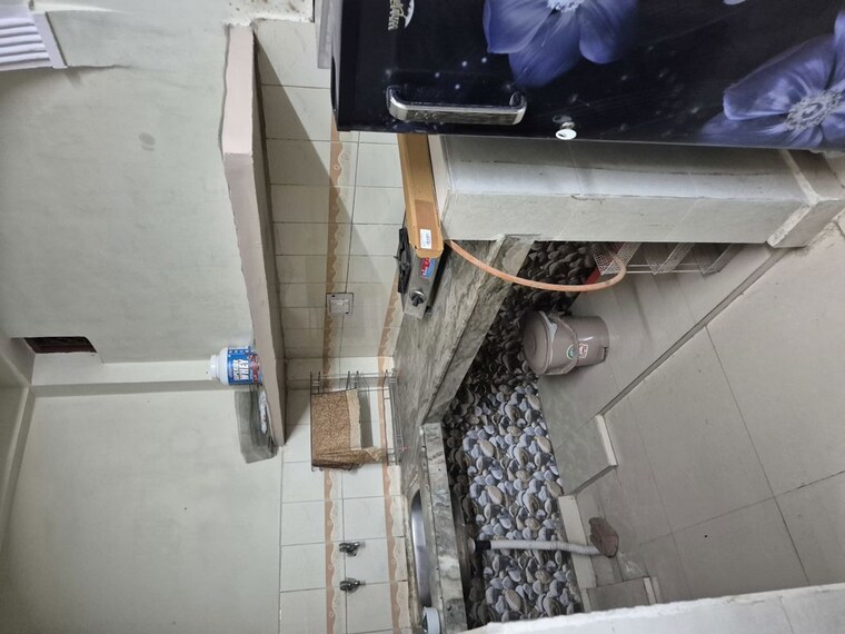 Kitchen, mayur vihar 1.5 Bedroom 380 Sq.Ft. Builder Floor In Mayur Vihar Delhi 10616356