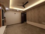 4 BHK 325 Sq.Yd. Builder Floor in Janakpuri