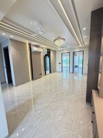 4 BHK + Prayer Room,Servant Room,Study Room,Extra Room,Basement,Store Room 4500 Sq.Ft. Builder Floor in Unitech South City II
