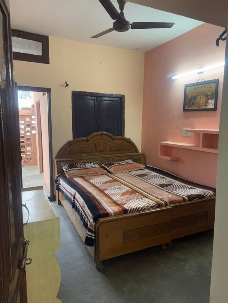 Bedroom, sector 33 1 RK 500 Sq.Ft. Builder Floor In Sector 33 Chandigarh 10616449