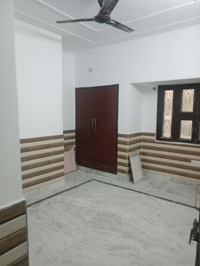 Room, janakpuri 2 Bedroom 80 Sq.Yd. Builder Floor In Janakpuri Delhi 10616435