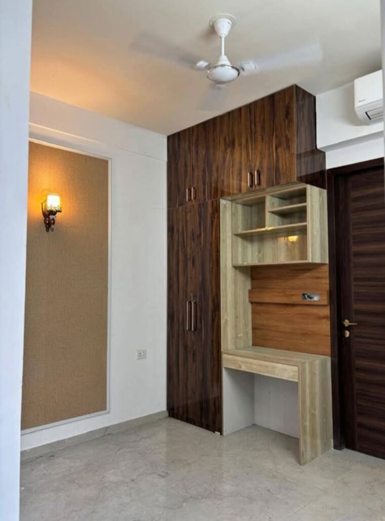 Room, smart-world-orchard 3 Bedroom 1700 Sq.Ft. Apartment In Sector 61 Gurgaon 10616504