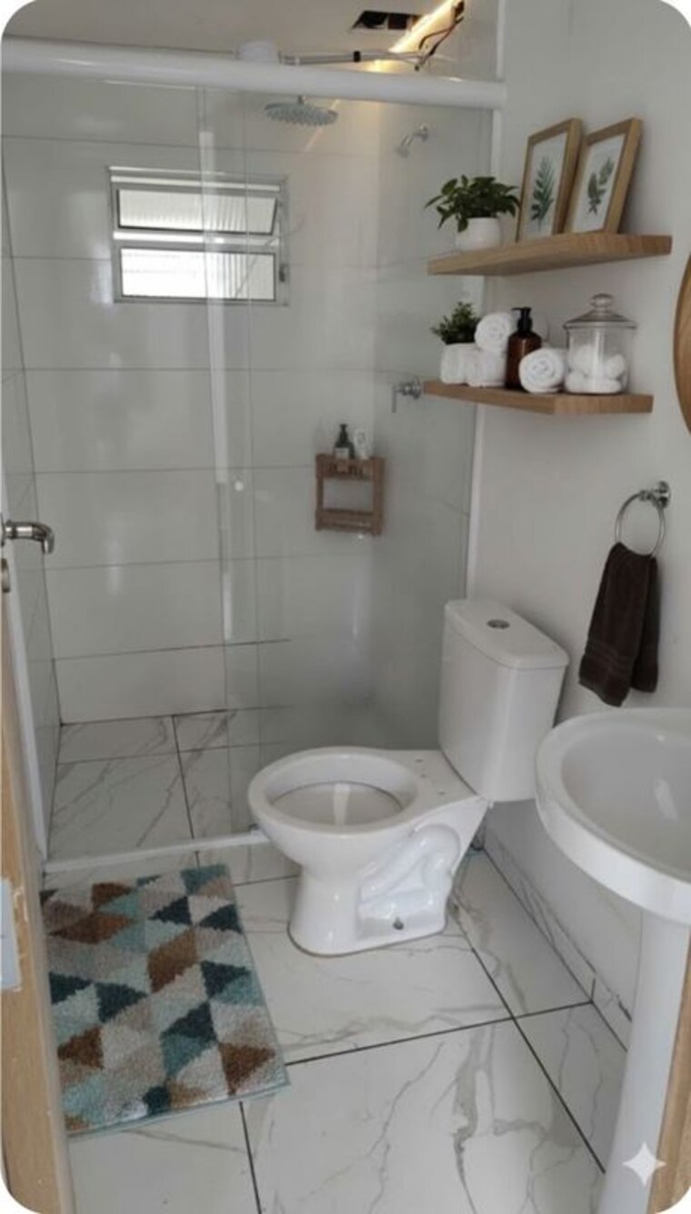 Bathroom, vinay khand 3 Pg For Girls In Vinay Khand 3 10616564