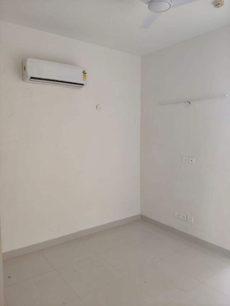 Room, capital-the-residences-360 3 Bedroom 1976 Sq.Ft. Apartment In Sector 70a Gurgaon 10616334