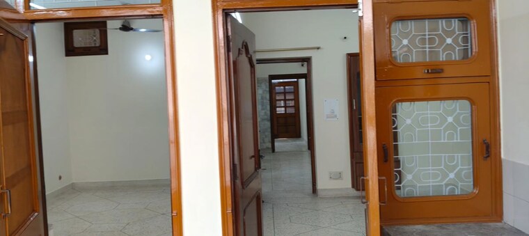 Other, janakpuri 2 Bedroom 200 Sq.Yd. Builder Floor In Janakpuri Delhi 10616565