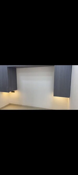 Room in 4 BHK Builder Floor at Mahavir Enclave 1 – for Sale
