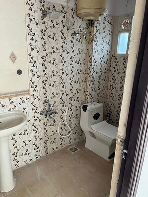 Bathroom in 4 BHK Independent House at Koramangala – for Rent