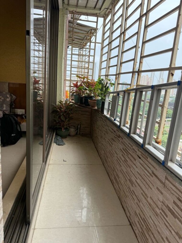 Balcony, isa-royal-palace 2 Bedroom 850 Sq.Ft. Apartment In Prabhadevi Mumbai 10548095