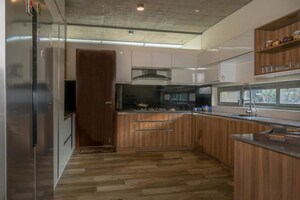 Kitchen in 3.5 BHK Builder Floor at Richmond Town – for Rent