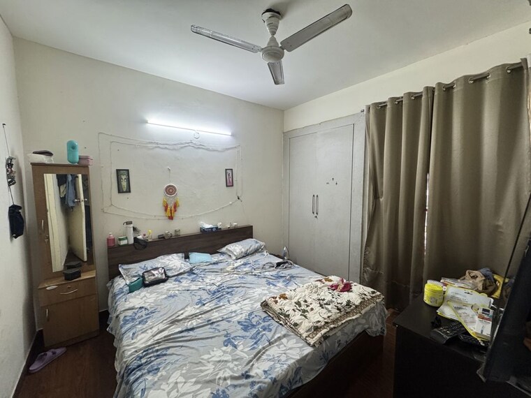 Bedroom, jaypee-greens-kosmos 2 Bedroom 950 Sq.Ft. Apartment In Sector 134 Noida 10616779