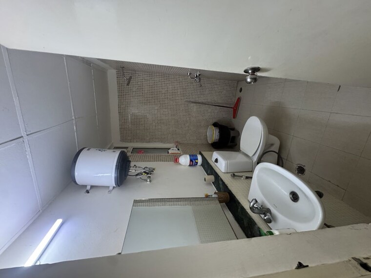 Team Area, jaypee-greens-kosmos 2 Bedroom 950 Sq.Ft. Apartment In Sector 134 Noida 10616779