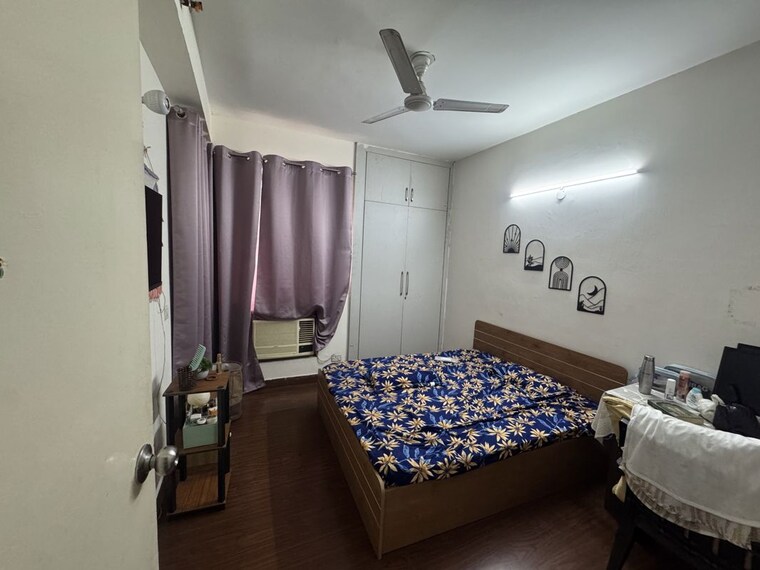 Bedroom, jaypee-greens-kosmos 2 Bedroom 950 Sq.Ft. Apartment In Sector 134 Noida 10616779