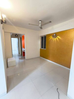 2 BHK Apartment For Rent in Group Seven Rushi Heights, Goregaon East