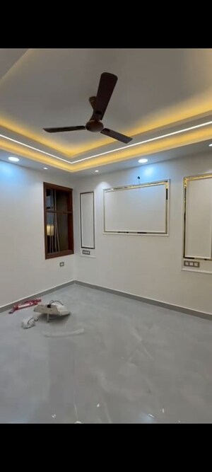 4 BHK Builder Floor For Sale in Mahavir Enclave