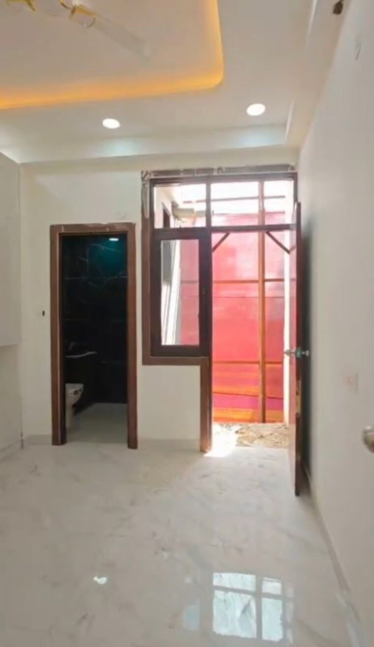 Room, sector 117 1 Bedroom 550 Sq.Ft. Builder Floor In Sector 117 Noida 10616798