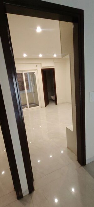 Building Lobby in 3.5 BHK Builder Floor at Ambala Highway – for Rent