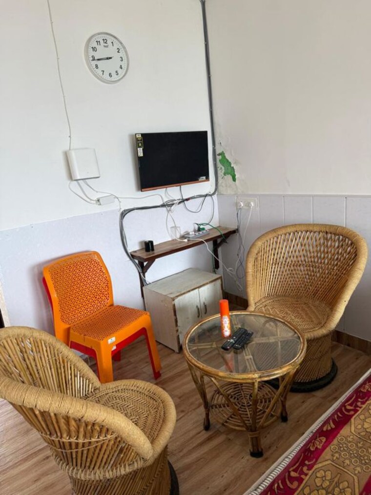 Team Area, guru-nanak-enclave 3 Bedroom 1200 Sq.Ft. Builder Floor In Dhakoli Zirakpur 10616824