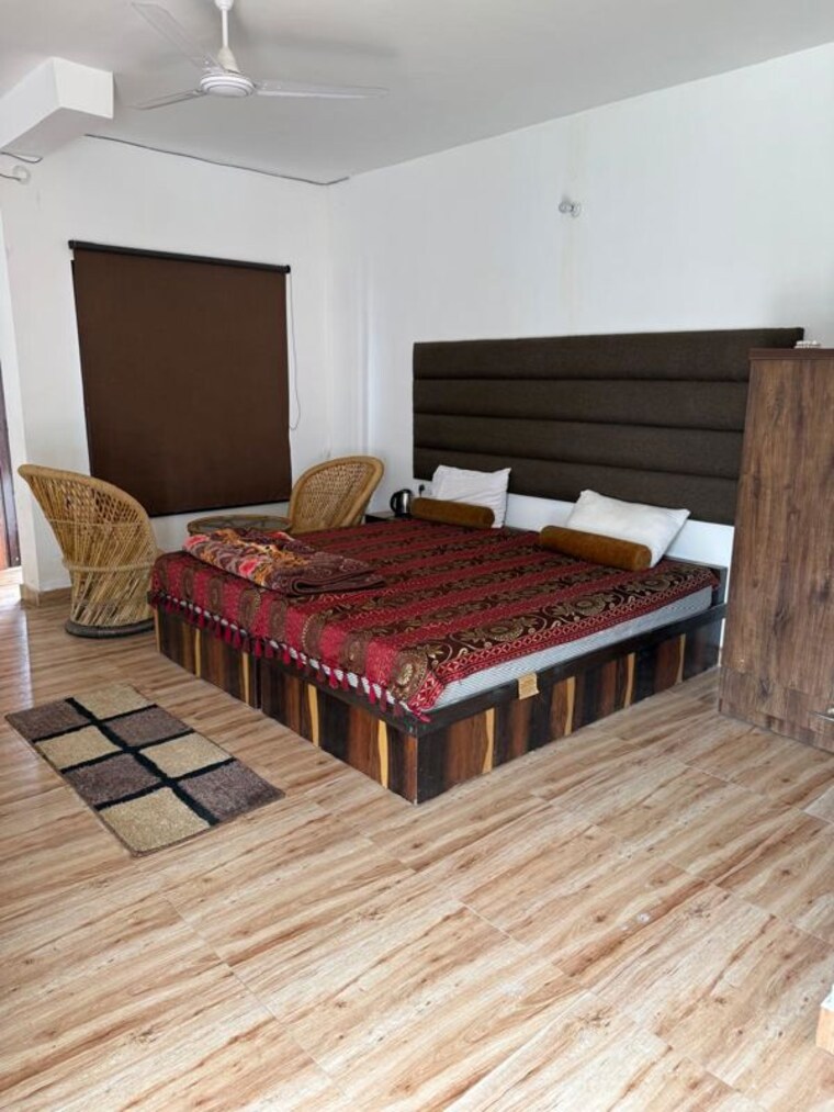 Bedroom, guru-nanak-enclave 3 Bedroom 1200 Sq.Ft. Builder Floor In Dhakoli Zirakpur 10616824