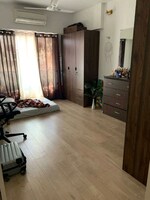1 BHK + Extra Room 335 Sq.Ft. Apartment in Dotom Domain