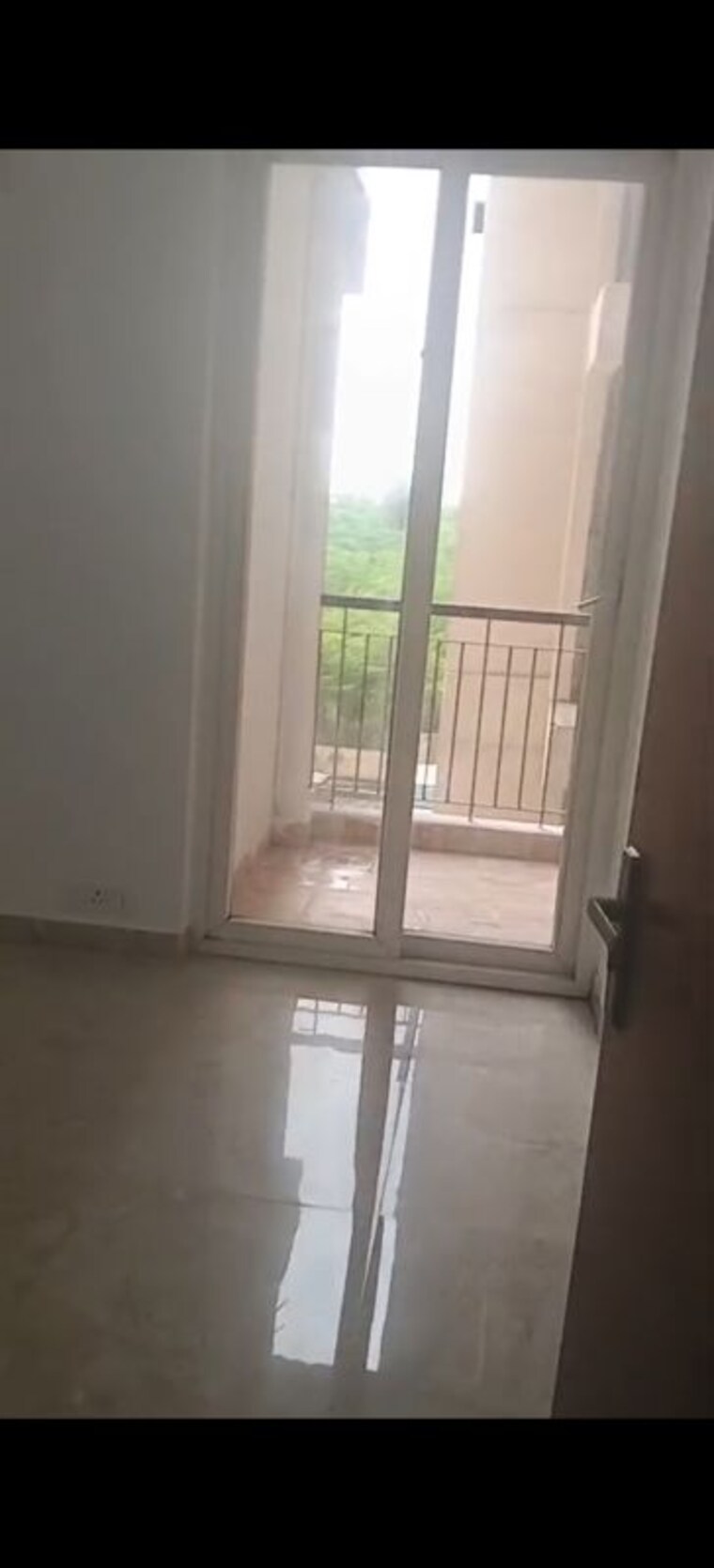 Balcony, amrapali-leisure-park 2 Bedroom 845 Sq.Ft. Apartment In Amrapali Leisure Valley Greater Noida 10616841