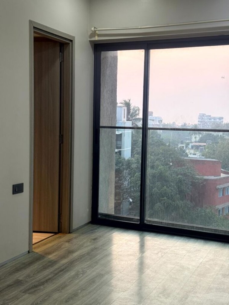 Room, rustomjee-paramount 2 Bedroom 888 Sq.Ft. Apartment In Khar West Mumbai 9893930