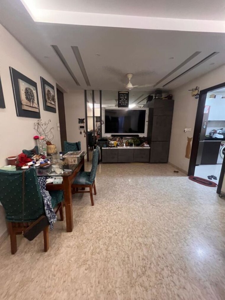 Gym, elite-simran 3 Bedroom 742 Sq.Ft. Apartment In Santacruz West Mumbai 9639144