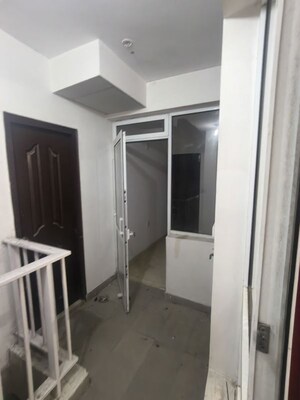 Team Area in 3 BHK Apartment at BBD Green City, Gomti Nagar – for Rent