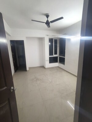 Room in 3 BHK Apartment at BBD Green City, Gomti Nagar – for Rent