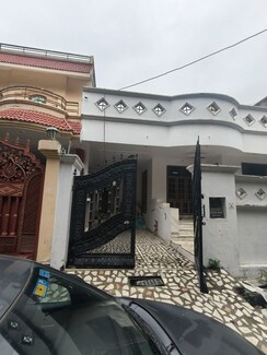 2.5 BHK + Prayer Room,Servant Room,Extra Room Independent House For Rent in Gomti Nagar