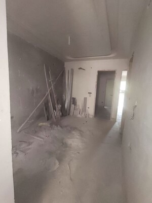 Room in 3 BHK Builder Floor at Paschim Vihar – for Sale