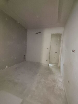 Room in 3 BHK Builder Floor at Paschim Vihar – for Sale