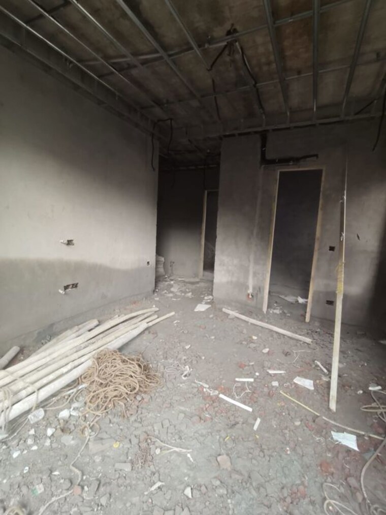 Bathroom, paschim vihar 3 Bedroom 200 Sq.Yd. Builder Floor In Paschim Vihar Delhi 10607352