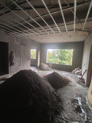 Bedroom in 3 BHK Builder Floor at Paschim Vihar – for Sale