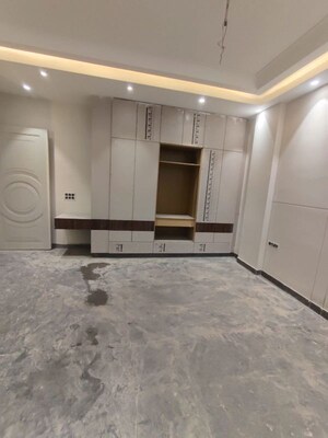 Building Lobby in 4 BHK Builder Floor at Paschim Vihar – for Sale